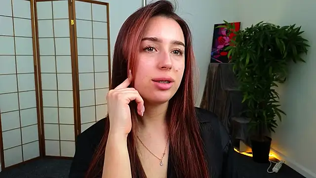 AnikaHarryson online show from April 24, 7:11 am