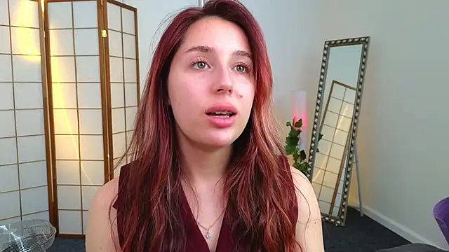 AnikaHarryson online show from June 7, 7:34 am
