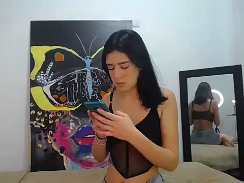 luisandri  online show from February 19, 8:27 pm