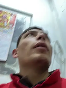 santiObrero online show from February 6, 9:29 pm