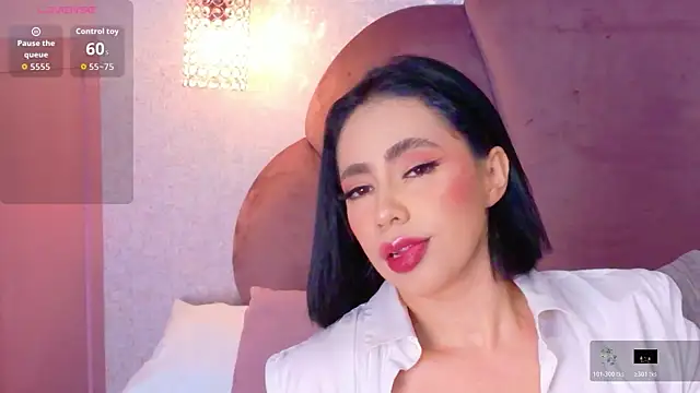 Sienna-Gold online show from July 6, 1:30 pm