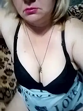 Snapshot of Anastasia_super chatting on April 28, 4:39 am Anastasia super online show from April 28, 4:39 am