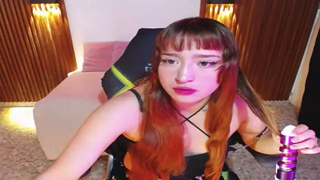 Snapshot of eliana_meaw chatting on May 22, 2:12 pm eliana meaw online show from May 22, 2:12 pm