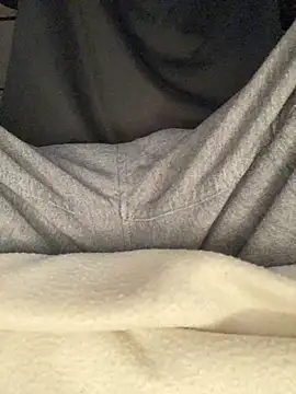 givemeabreak34 online show from April 12, 6:57 pm