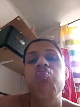 mitzukywinteer online show from February 10, 5:28 pm