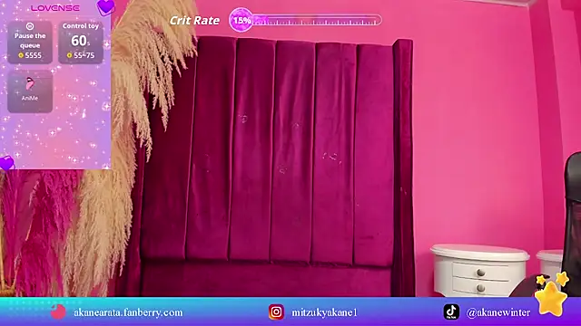 mitzukywinteer online show from June 6, 8:13 pm