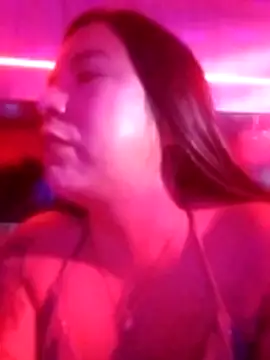 PetitteCorazon online show from March 7, 4:42 am