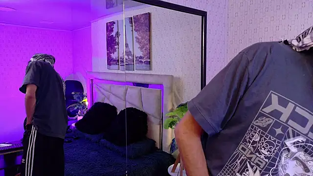 Snapshot of 4L3JX chatting on February 14, 12:13 pm 4L3JX online show from February 14, 12:13 pm