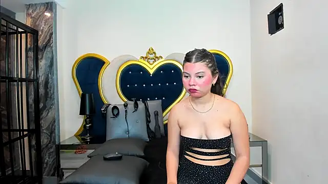 Snapshot of SofiaArsila chatting on June 2, 11:23 am SofiaArsila online show from June 2, 11:23 am