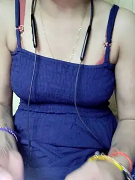 annugirl online show from January 31, 7:11 pm