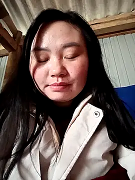 Xunlyon48 online show from February 2, 4:00 am