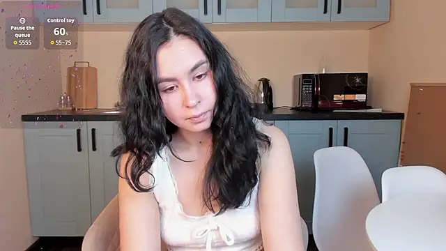 GiovannaAntonelli online show from March 26, 5:46 am