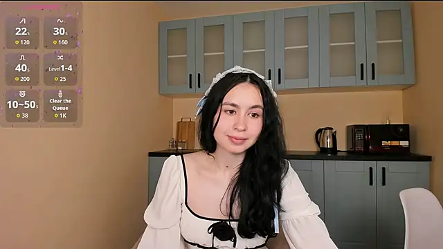 GiovannaAntonelli online show from April 19, 5:40 am