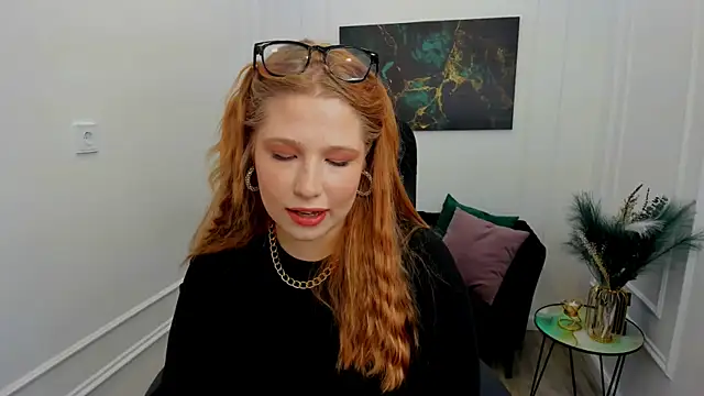 SweetDaylight online show from May 3, 7:20 pm
