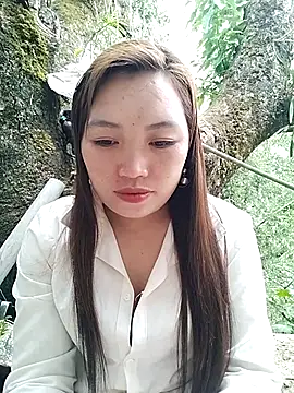 lia-coy online show from April 21, 2:51 am