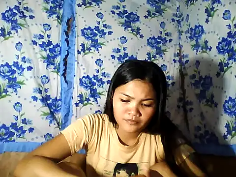 PinaySkinnyJust18 online show from April 8, 11:43 am