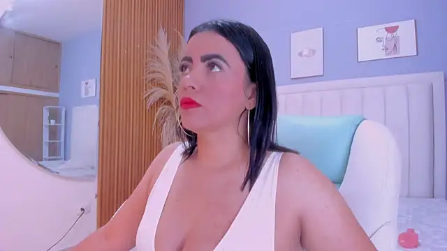 helen jonesx online show from February 11, 12:10 pm