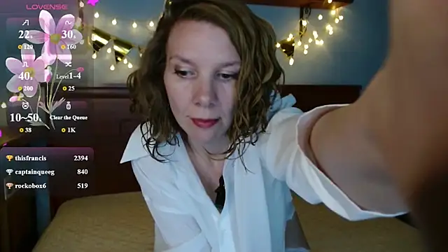 Snapshot of Daisy_Lovely chatting on May 6, 4:08 am Daisy Lovely online show from May 6, 4:08 am