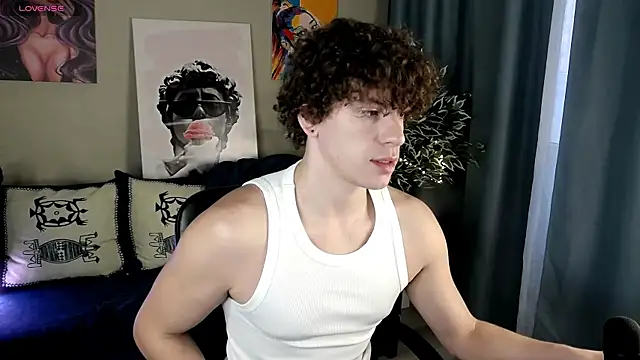 TylerGibson online show from April 22, 3:42 am