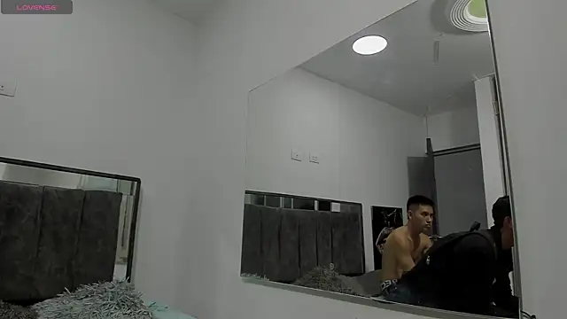 Snapshot of CamiloAndYury chatting on January 17, 7:28 pm CamiloAndYury online show from January 17, 7:28 pm