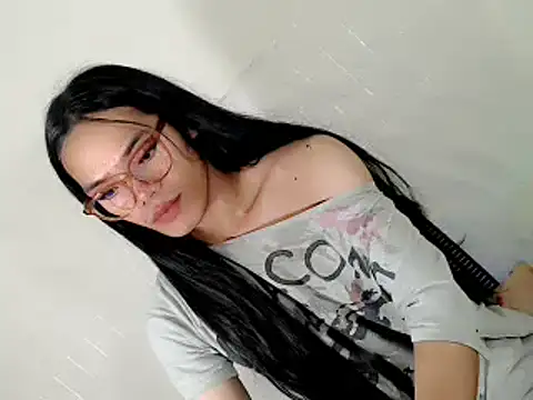 Urhotfucking veronica1 online show from April 14, 8:04 pm