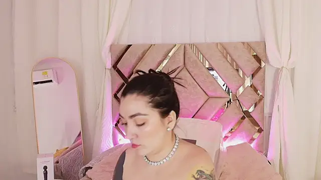 KathiaJenner online show from April 14, 11:27 am