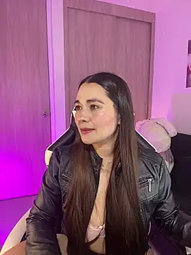 Snapshot of saray_mendozaa chatting on June 2, 1:18 am saray mendozaa online show from June 2, 1:18 am