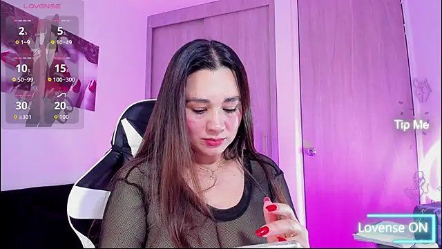 Snapshot of saray_mendozaa chatting on July 9, 9:52 pm saray mendozaa online show from July 9, 9:52 pm