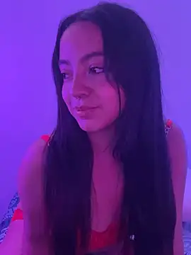 Snapshot of laraa_rous chatting on February 17, 12:07 am laraa rous online show from February 17, 12:07 am