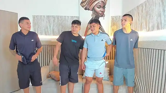 Snapshot of friendslikeplay chatting on February 3, 9:31 pm friendslikeplay online show from February 3, 9:31 pm