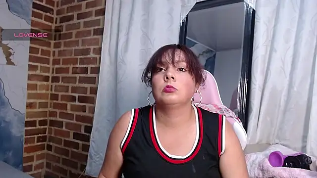 HannaRose- online show from March 13, 4:08 am