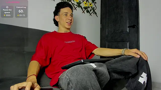 Maxxx bigcockx online show from April 22, 2:14 am