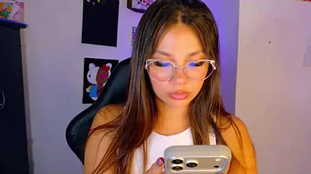 Wendy Mills  online show from March 12, 12:28 am