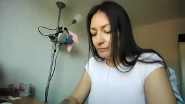 Yulian Milf online show from February 23, 10:12 am