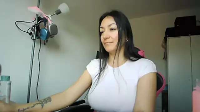 Yulian Milf online show from March 13, 10:55 am