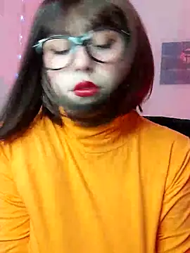 Snapshot of Selikayle_ chatting on May 7, 3:34 am Selikayle online show from May 7, 3:34 am