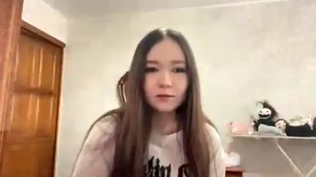 CrunchBerries online show from January 17, 9:36 am