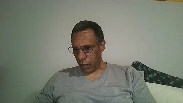 Snapshot of swimmer2496 chatting on April 27, 2:20 am swimmer2496 online show from April 27, 2:20 am