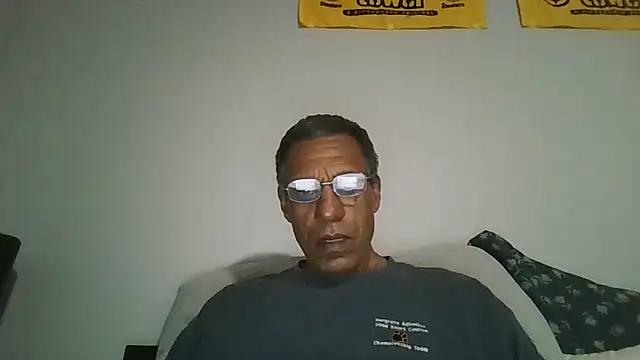 Snapshot of swimmer2496 chatting on May 9, 1:22 am swimmer2496 online show from May 9, 1:22 am