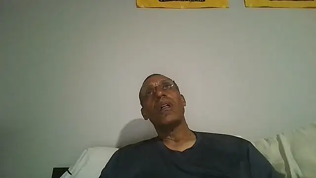 Snapshot of swimmer2496 chatting on June 12, 5:17 am swimmer2496 online show from June 12, 5:17 am