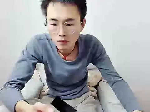 Snapshot of Aint686 chatting on February 4, 11:38 am Aint686 online show from February 4, 11:38 am