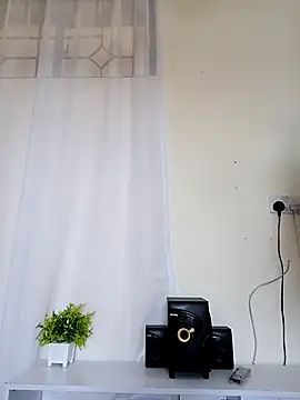 Silk Hennessy online show from February 19, 10:44 am