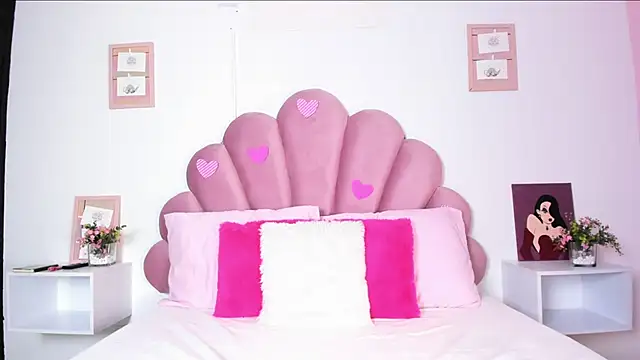 Ms zozi  online show from March 4, 1:50 pm