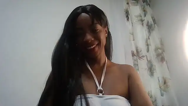 Snapshot of JadaMillss chatting on April 24, 12:18 pm JadaMillss online show from April 24, 12:18 pm