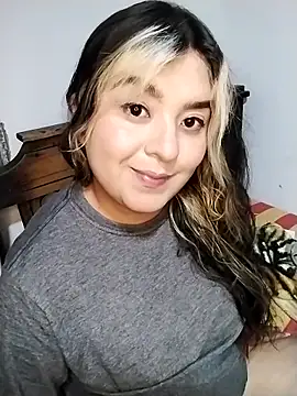 Snapshot of NaraHills_ chatting on April 20, 2:25 am NaraHills online show from April 20, 2:25 am