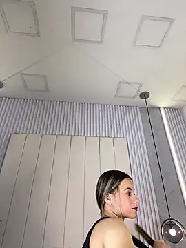 JuliaColemann online show from March 1, 12:07 pm