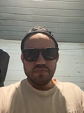 Axelnoir11 online show from January 18, 2:26 am