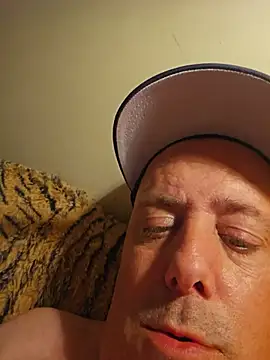 Snapshot of Martin_dick78 chatting on May 26, 8:27 pm Martin dick78 online show from May 26, 8:27 pm