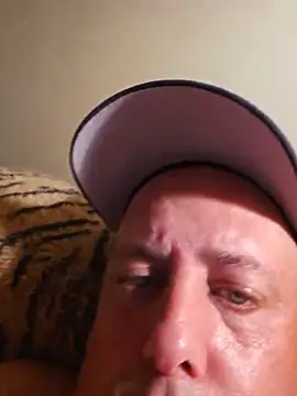 Snapshot of Martin_dick78 chatting on June 2, 8:22 pm Martin dick78 online show from June 2, 8:22 pm