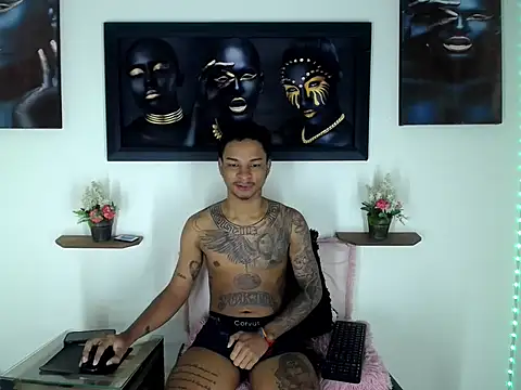 Tatoo Noah online show from January 19, 2:10 pm